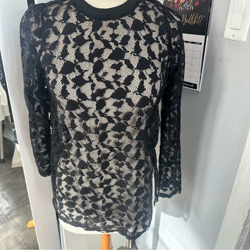 SHEIN | Dazy lace blouse size medium
